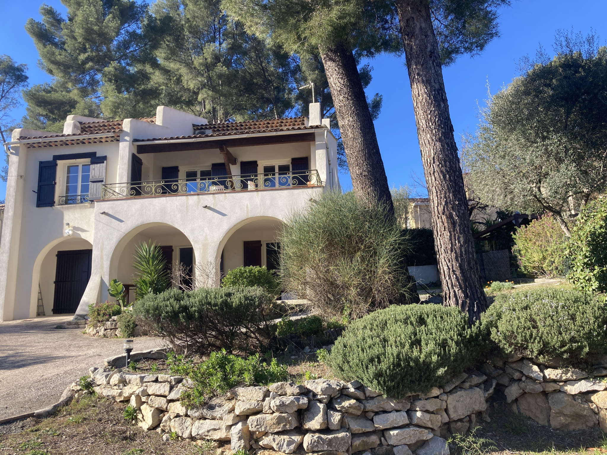 Maison-Villa - Le Revest-les-Eaux