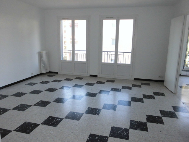 Vente Appartement 92m² 4 Pièces à Toulon (83000) - Immobiliere Du Cap Brun