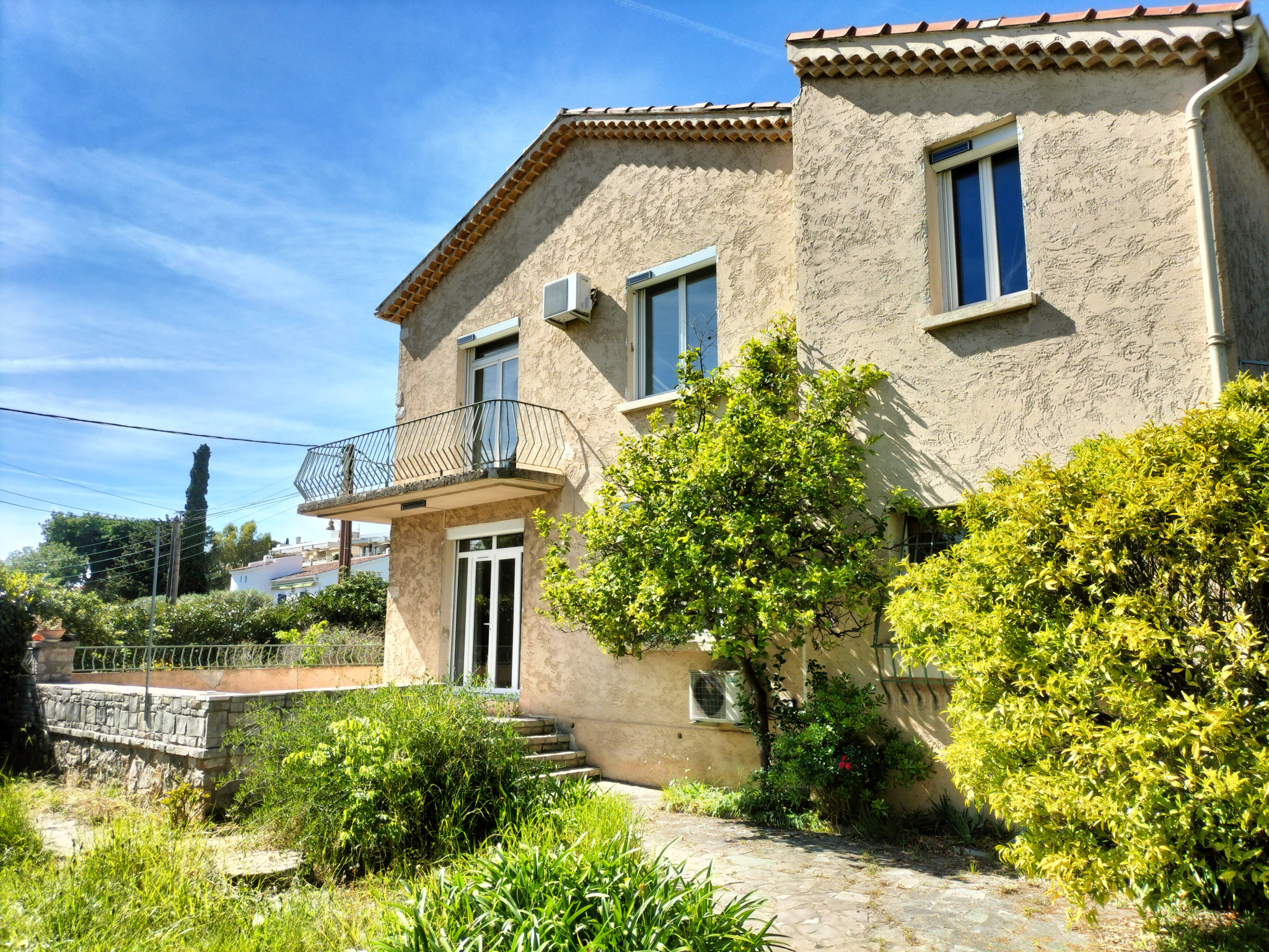 Vente Maison 198m² 8 Pièces à Toulon (83100) - Immobiliere Du Cap Brun