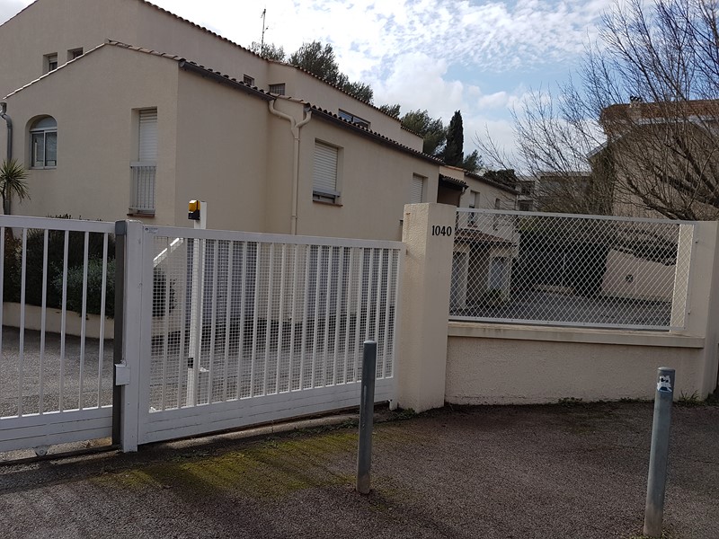 LOCATION T2 REZ-DE-JARDIN