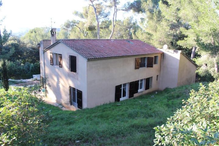 LOCATION VILLA TOULON CAP BRUN