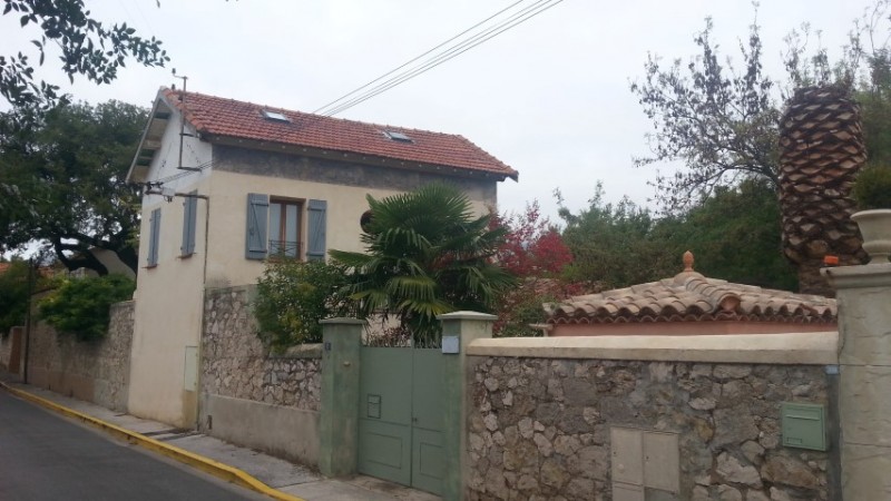 LOCATION VILLA ANCIENNE A TOULON