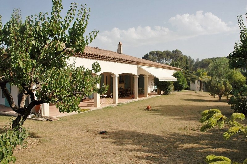 A VENDRE VILLA SOLLIES PONT 