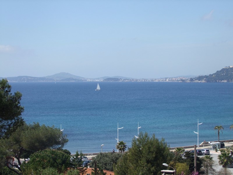 Maison vue mer piscine pradet