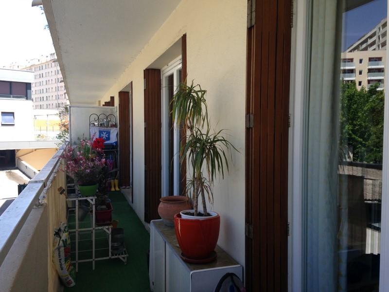 VENTE T4 AGUILLON BALCON