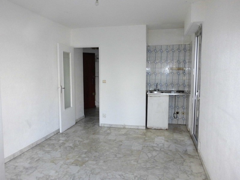 vente T2 Toulon St Roch Balcon