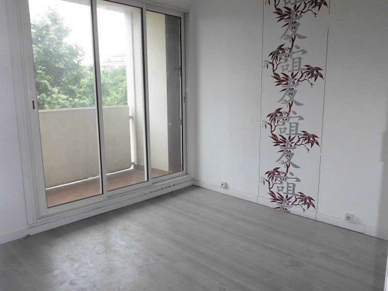 vente claret t4 terrasse beaux volumes